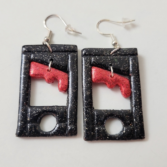 Guillotine clay earrings - Picture 4 of 4
